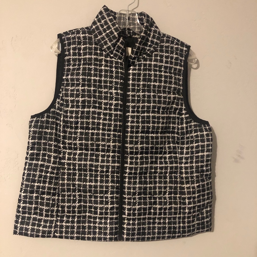 - Rafael a  - Vest